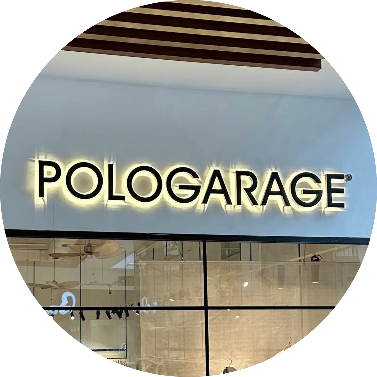 Indoor vs Outdoor Signage in Dubai: What Works Where, and Why